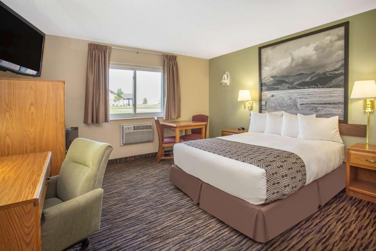 Super 8 By Wyndham Lewistown Exterior foto